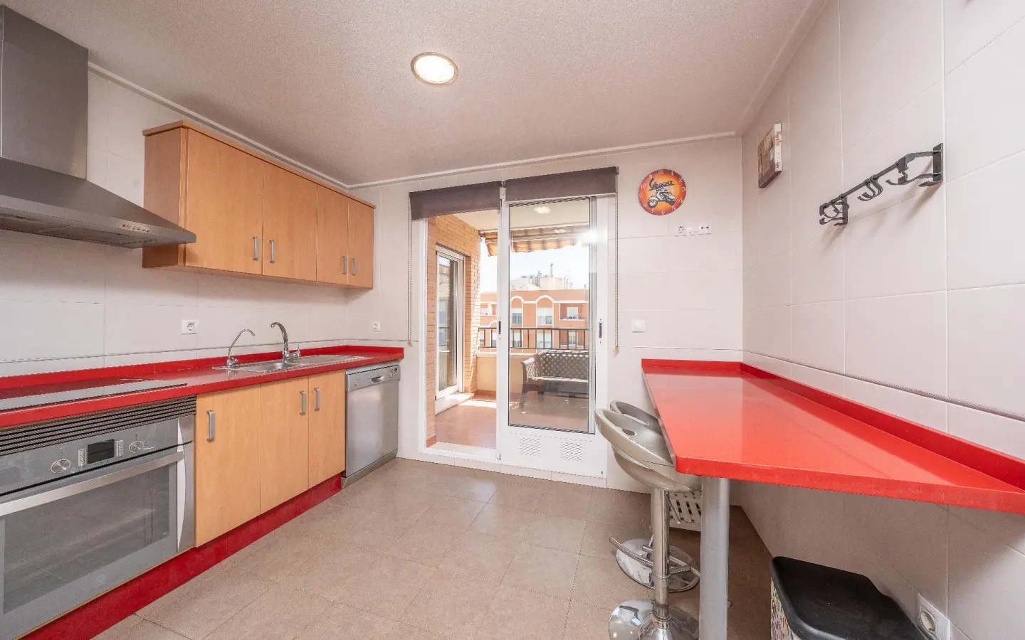 Flat Of 111 M² In Aspe, Spain