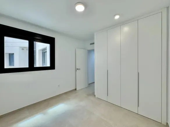 Apartment Of 120 M² In Alicante, Spain