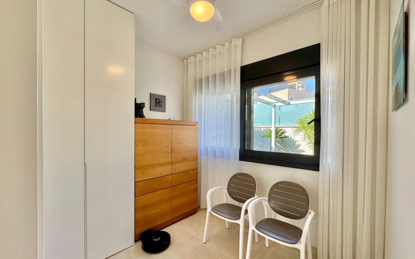 Villa Of 92 M² In San Miguel De Salinas