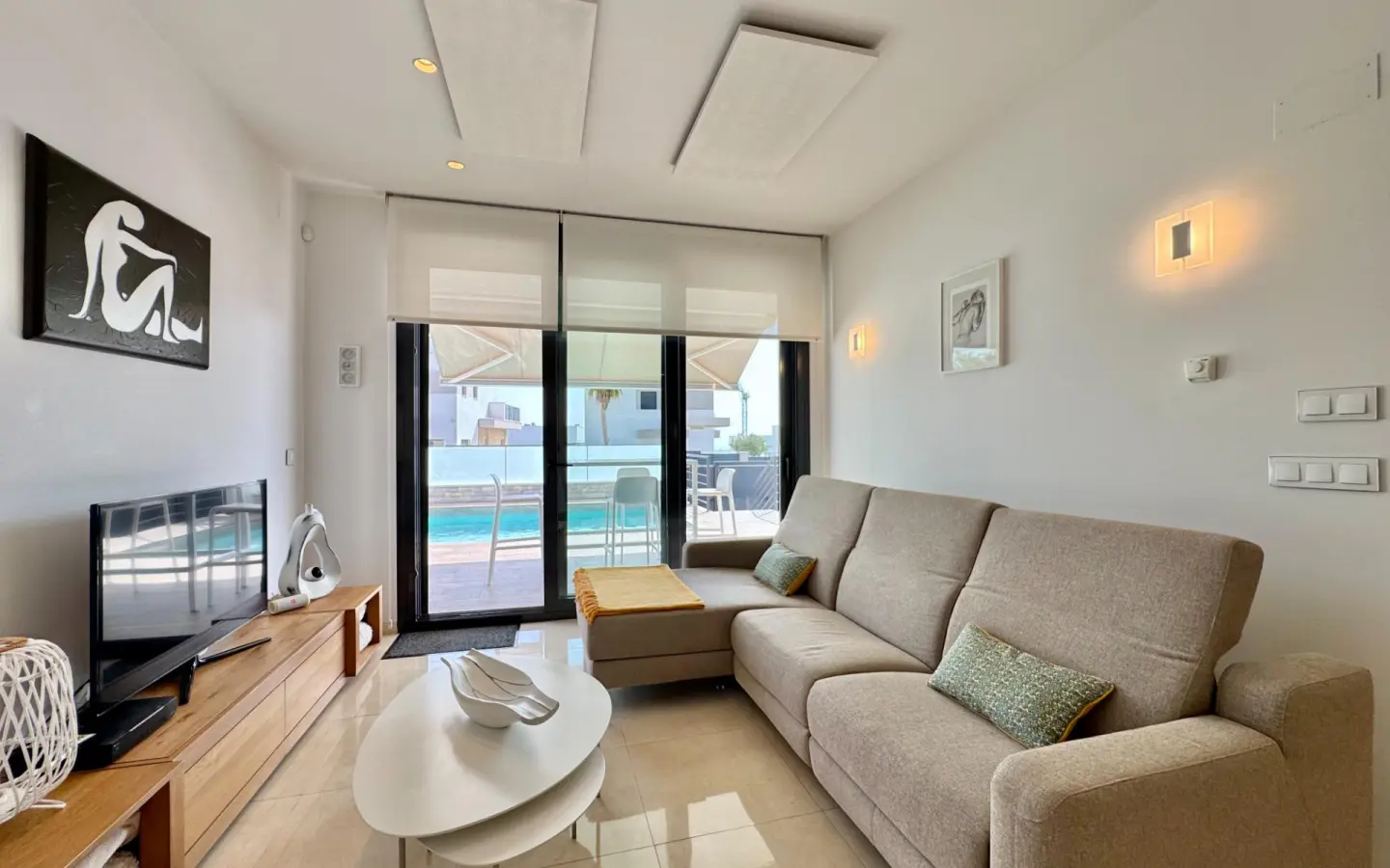 Villa Of 92 M² In San Miguel De Salinas