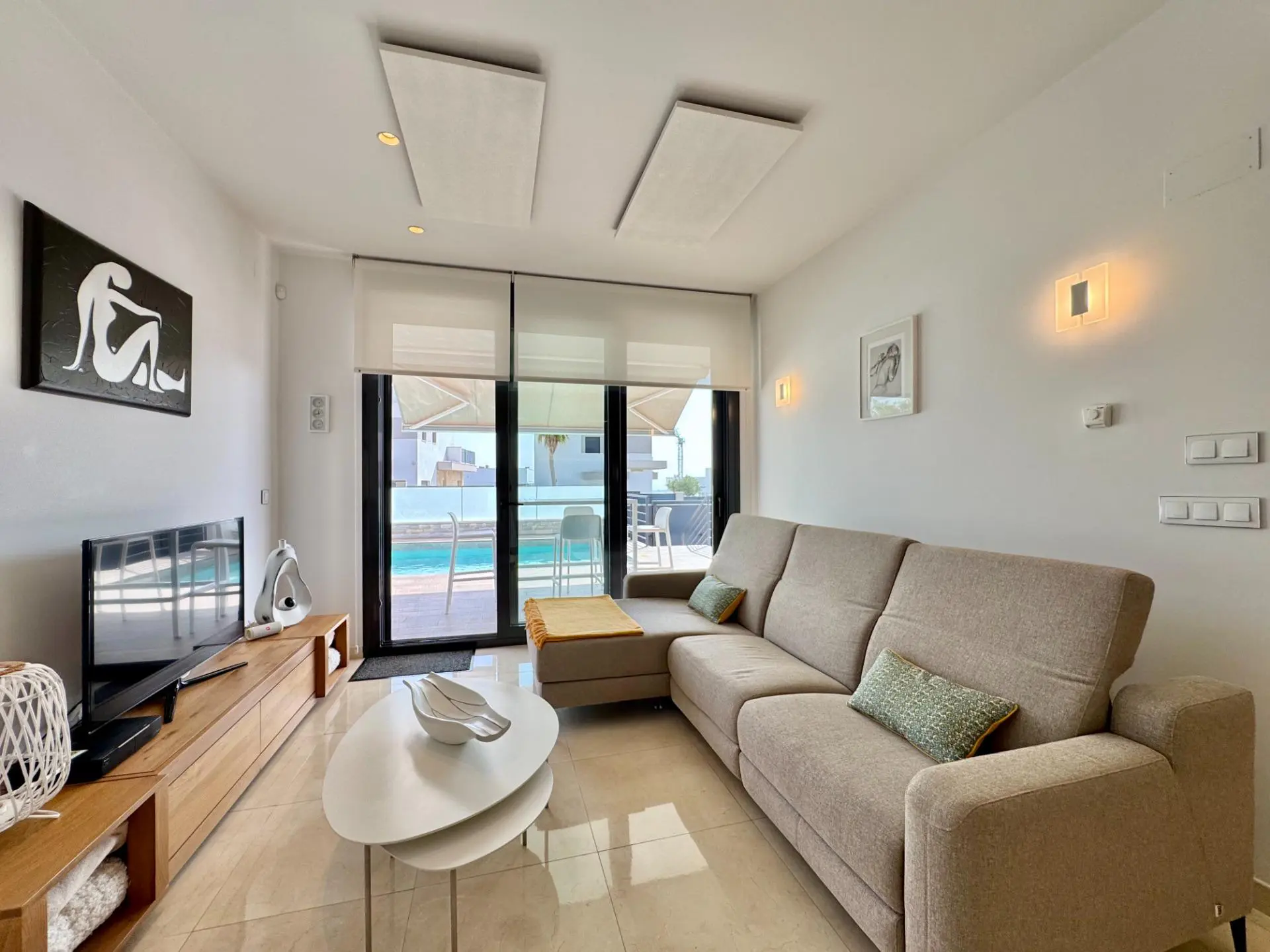 Villa Of 92 M² In San Miguel De Salinas