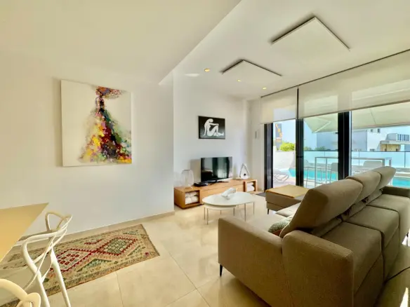Villa Of 92 M² In San Miguel De Salinas