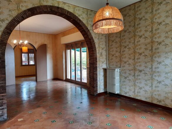 Portion Of Villa Of Unknown Size With Unknown Features In Abissinia