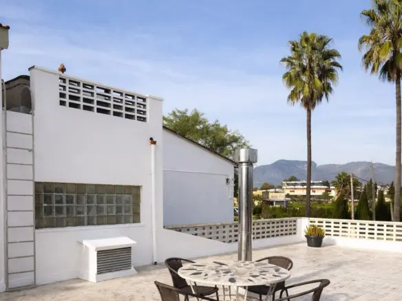 6-bedroom Villa In Inca, Spain (450 M²)