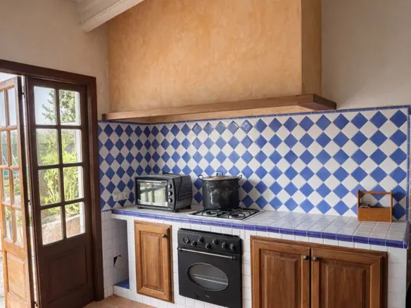 6-bedroom Villa In Inca, Spain (450 M²)