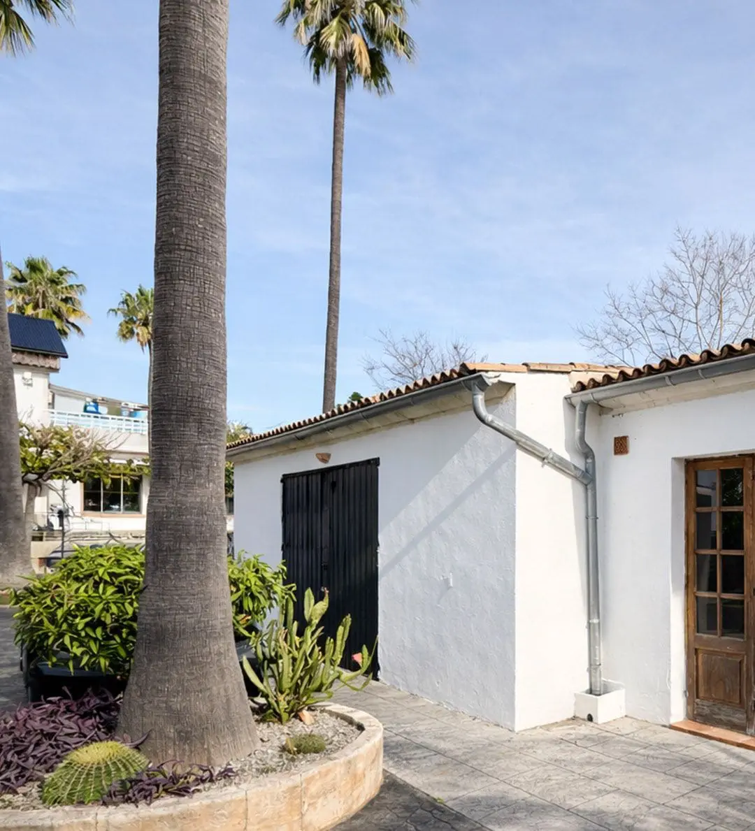 6-bedroom Villa In Inca, Spain (450 M²)