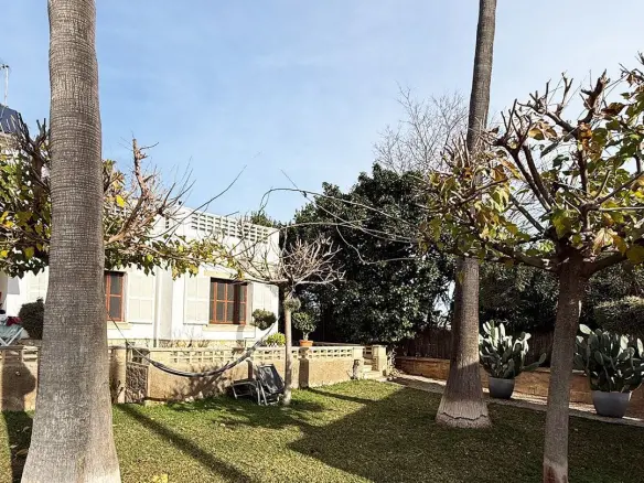 6-bedroom Villa In Inca, Spain (450 M²)