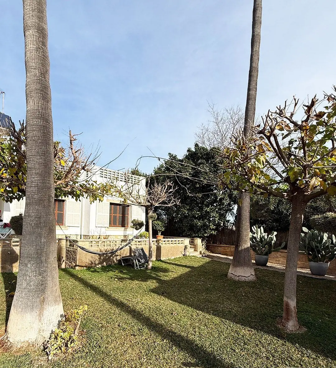 6-bedroom Villa In Inca, Spain (450 M²)
