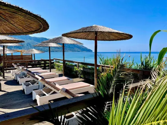Hotel Of 507 M² In Corfu