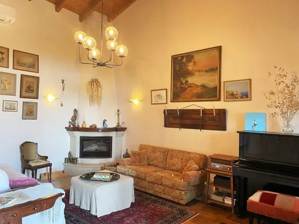 Complex Of 485 M² In Corfu