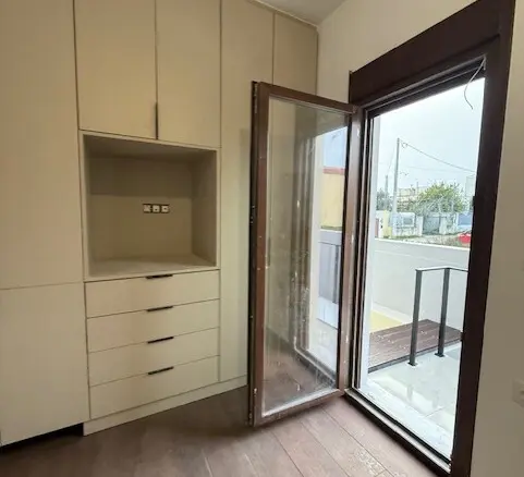 House Of 100 M² In Attica