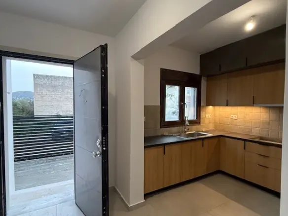 House Of 100 M² In Attica