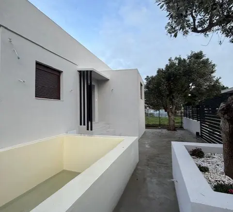 House Of 100 M² In Attica