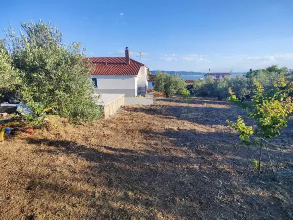 2-bedroom Detached House In Rentina, Greece (87 M²)