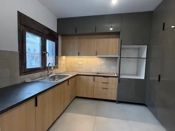 House Of 100 M² In Attica