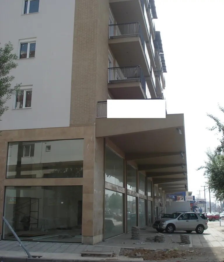 Commercial Property Of 1656 M² In Thessaloniki
