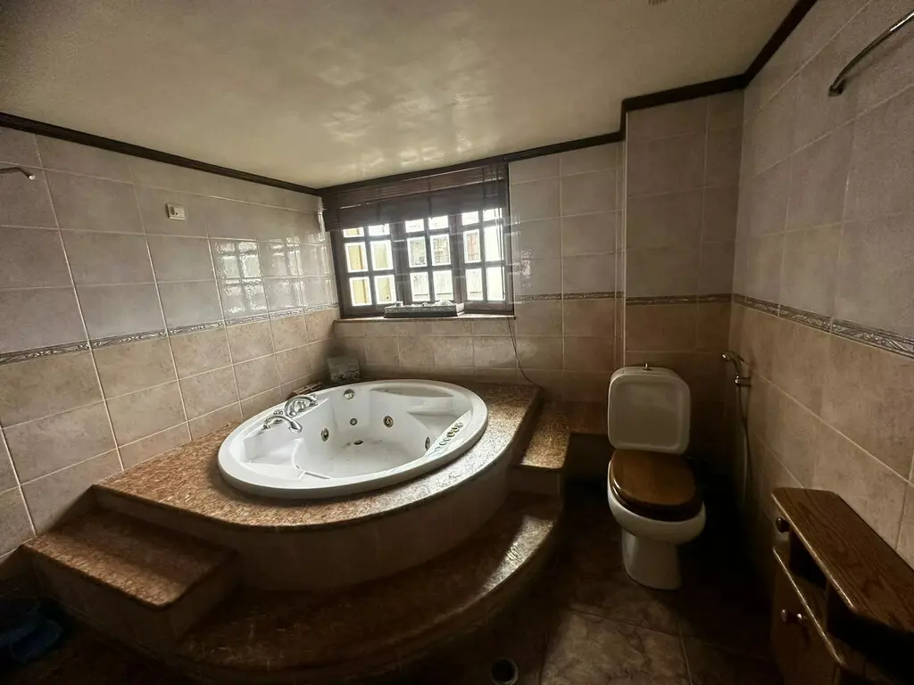 Flat Of 167 M² In Athens