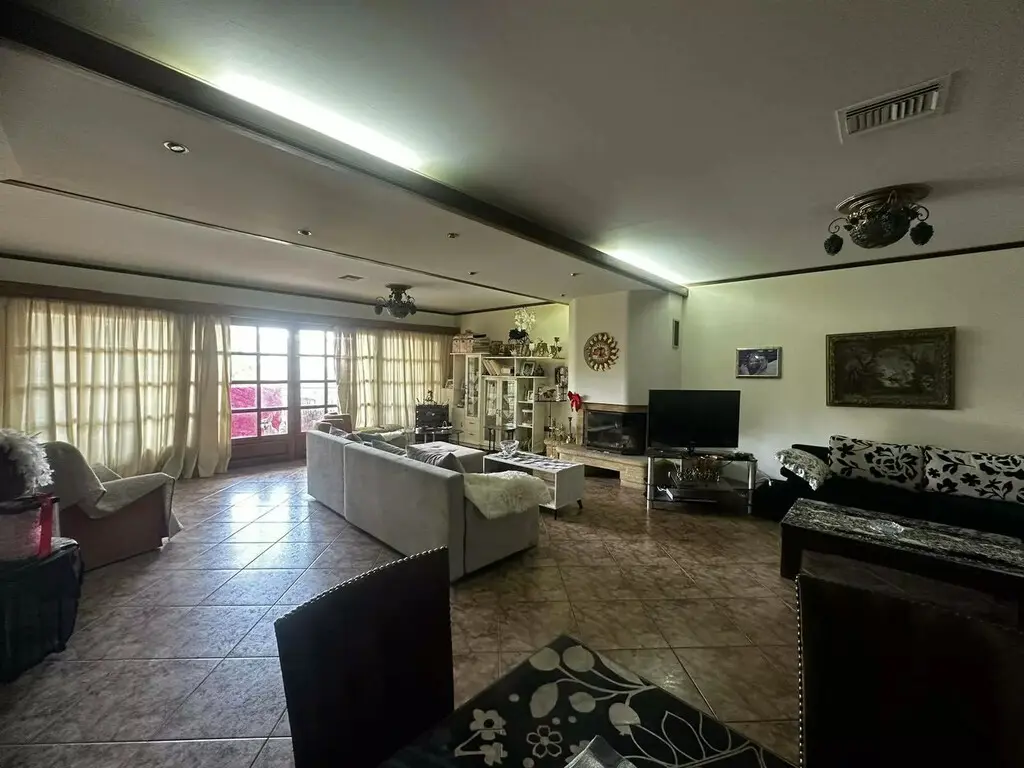 Flat Of 167 M² In Athens