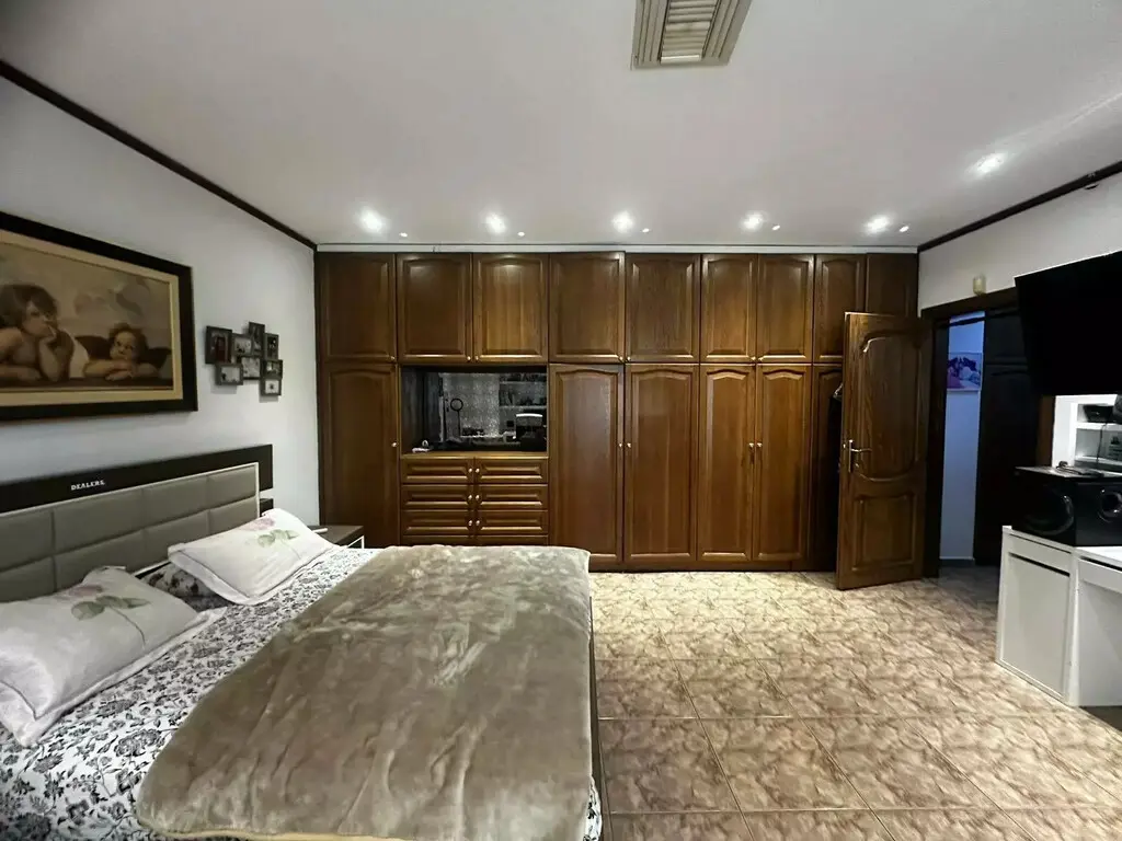 Flat Of 167 M² In Athens