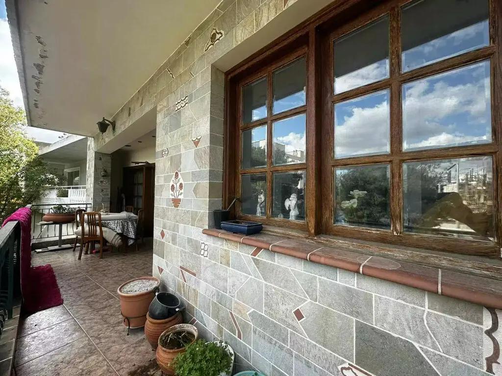 Flat Of 167 M² In Athens