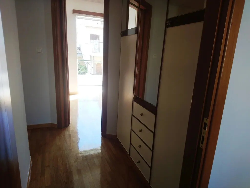 Flat Of 120 M² In Athens
