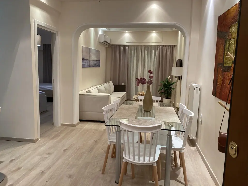 Flat Of 67 M² In Athens