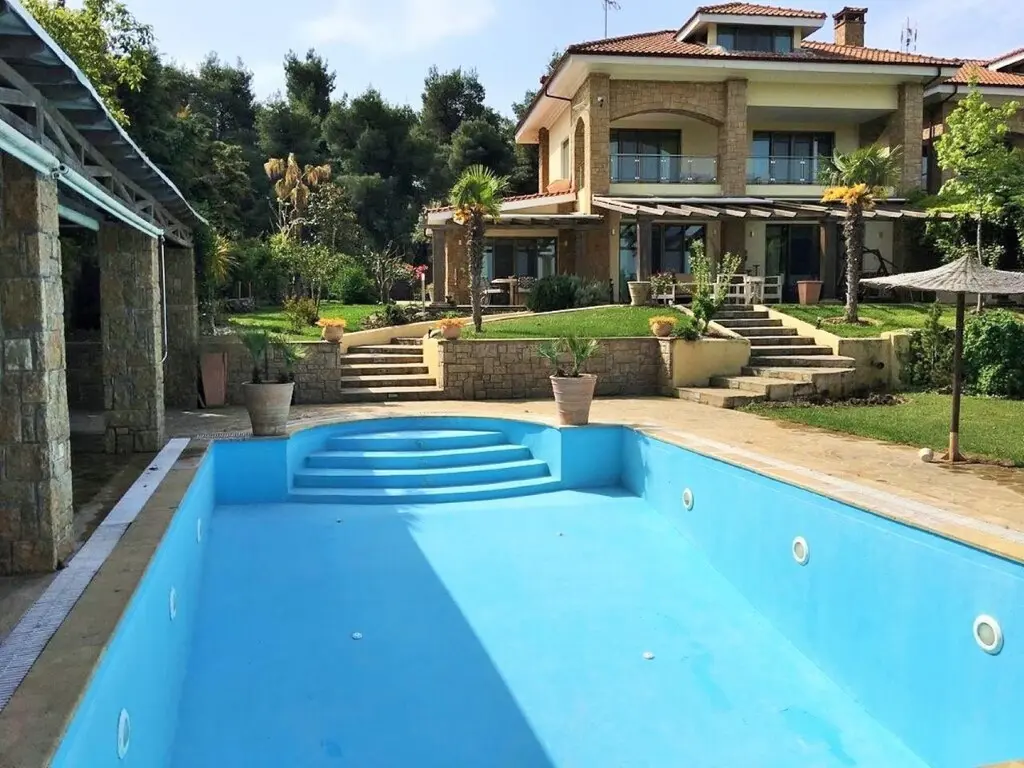 Villa Of 400 M² In Kassandra, Chalkidiki