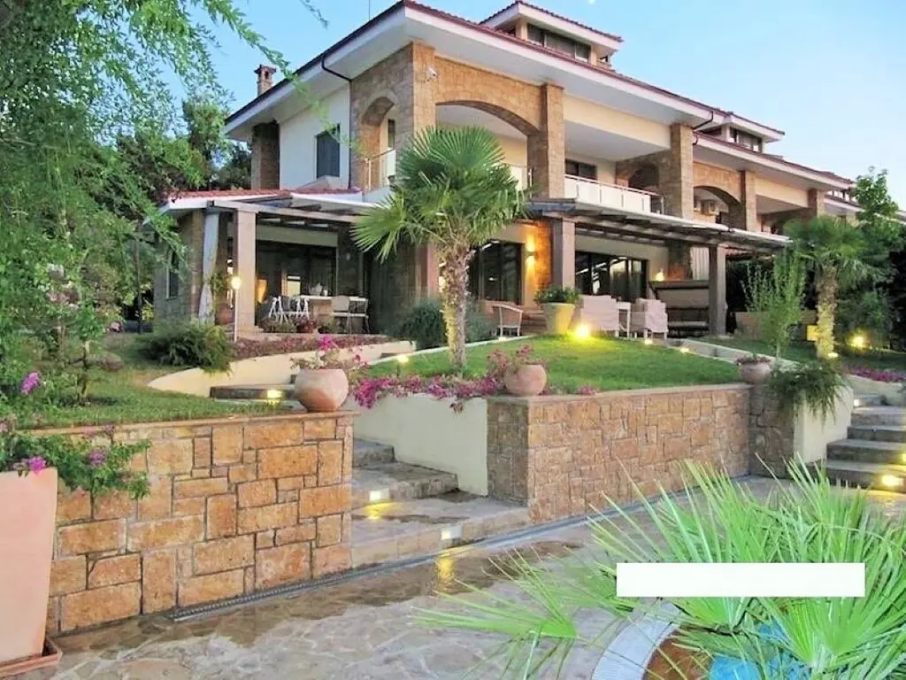 Villa Of 400 M² In Kassandra, Chalkidiki