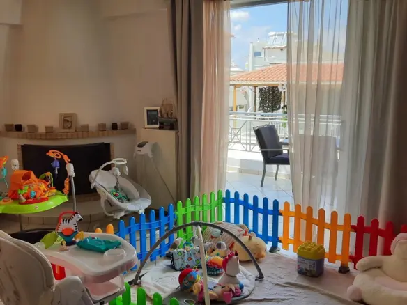 Flat Of 69 M² In Athens