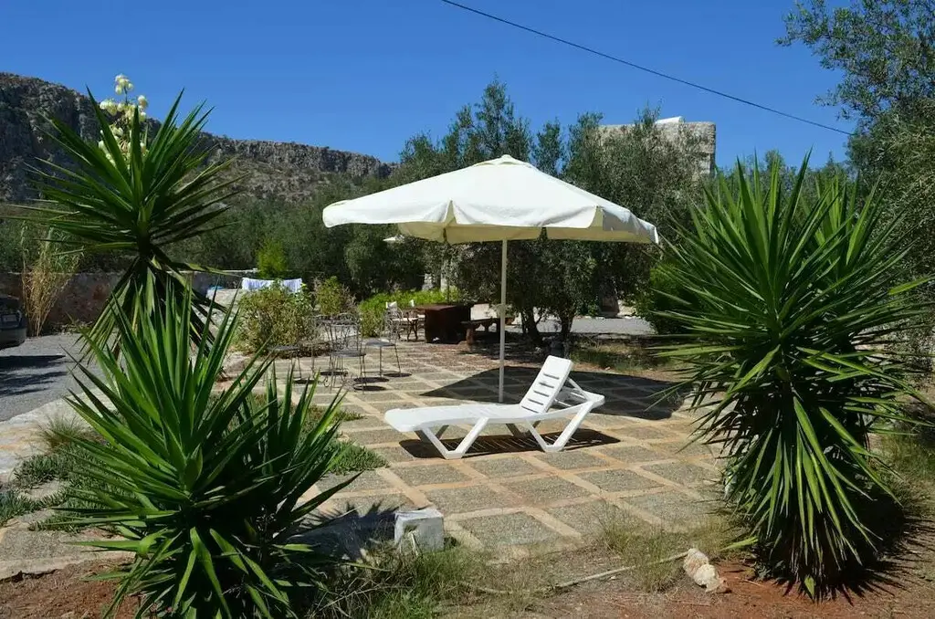 Building Of 120 M² In Peloponnese