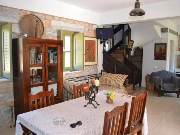 Building Of 120 M² In Peloponnese