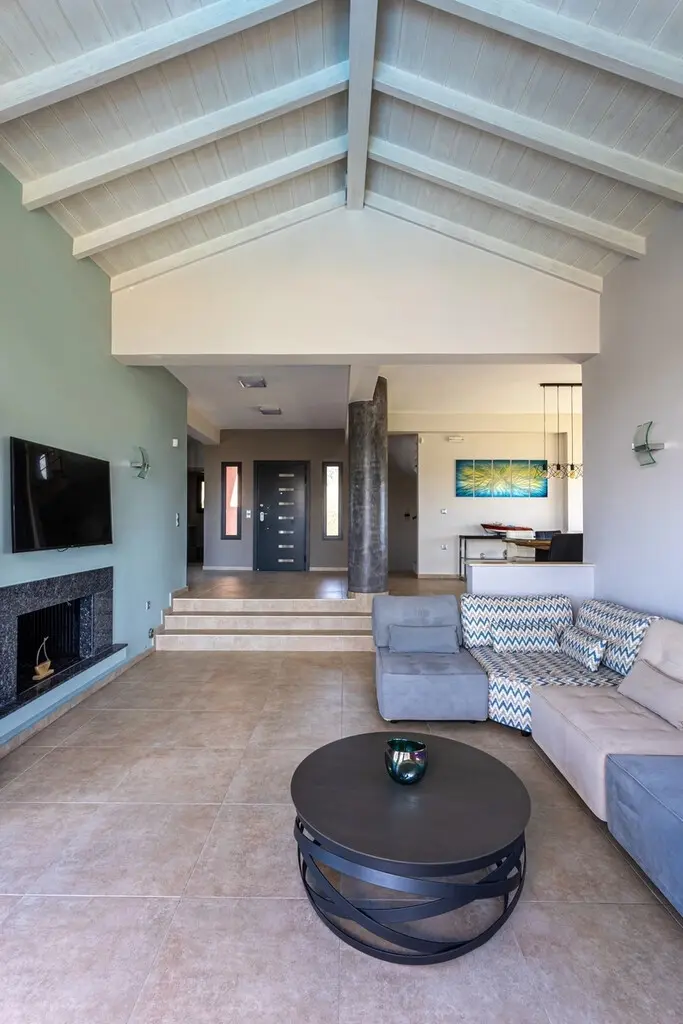 Villa Of 450 M² With Sea View In Ermionida