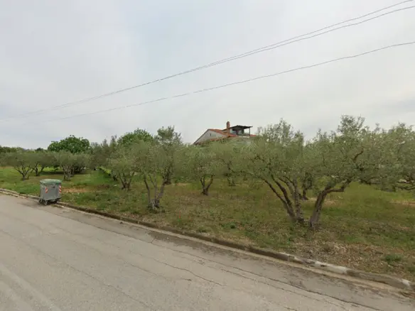 Land Of 2000 M² In The Suburbs Of Thessaloniki