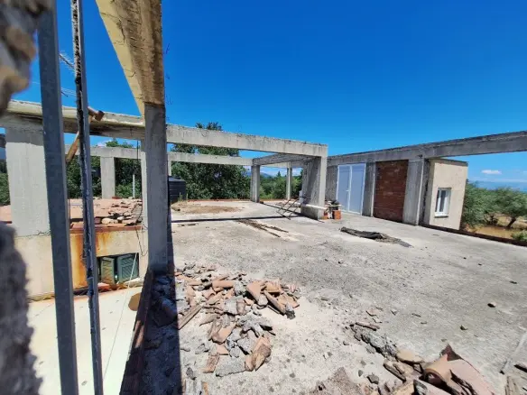 Commercial Property Of 530 M² In Corfu