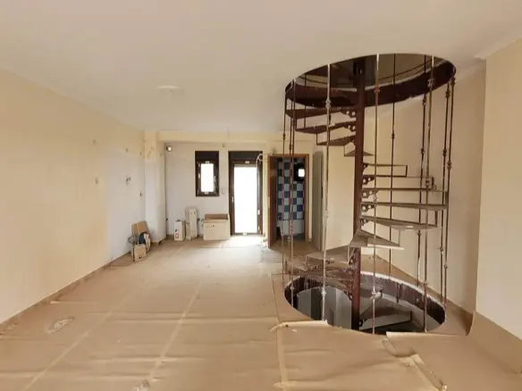 Maisonette Of 176 M² In The Suburbs Of Thessaloniki