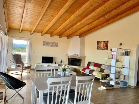 Flat Of 100 M² In Corfu