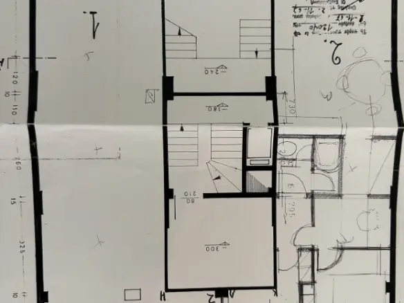 Commercial Property Of 193 M² In Thessaloniki
