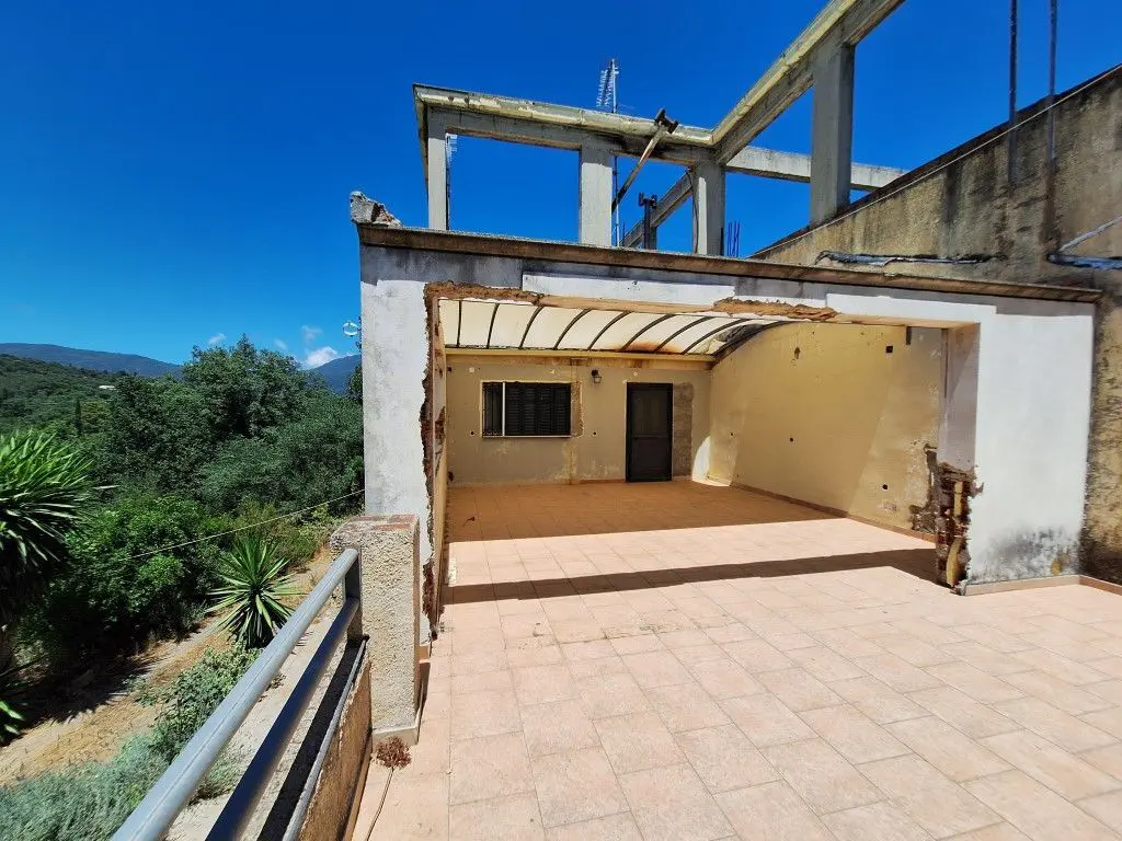 Commercial Property Of 530 M² In Corfu