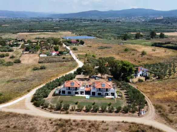 Complex Of 500 M² In Sithonia, Chalkidiki
