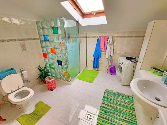 Villa Of 327 M² In Thessaloniki