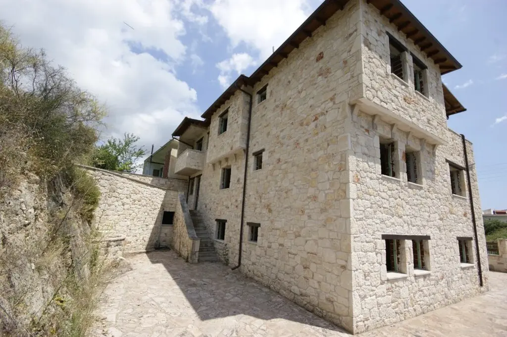 Building Of 380 M² In Sithonia, Chalkidiki