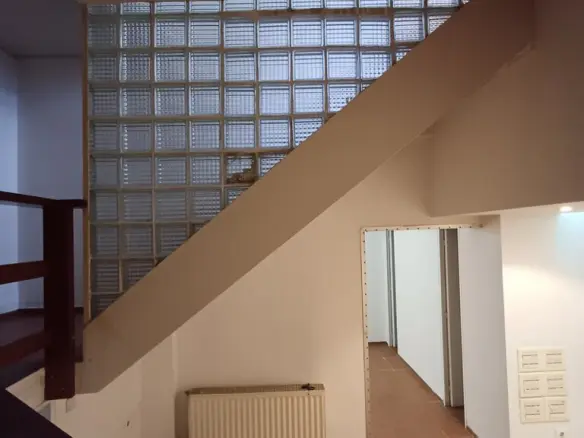 Commercial Property Of 193 M² In Thessaloniki