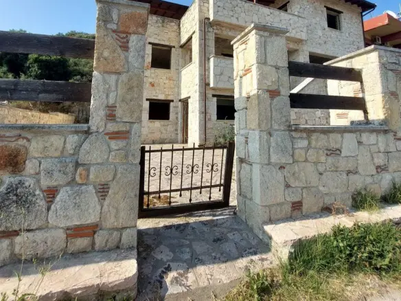Building Of 380 M² In Sithonia, Chalkidiki