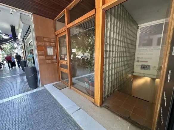 Commercial Property Of 193 M² In Thessaloniki