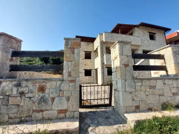 Building Of 380 M² In Sithonia, Chalkidiki