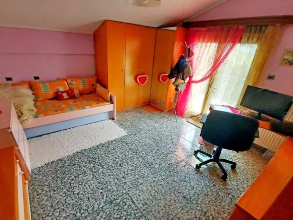 Villa Of 327 M² In Thessaloniki