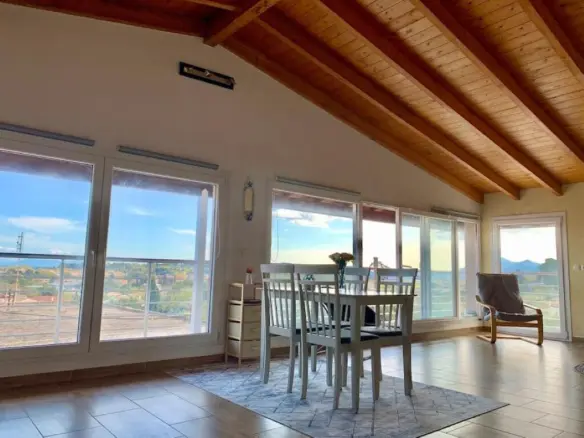 Flat Of 100 M² In Corfu