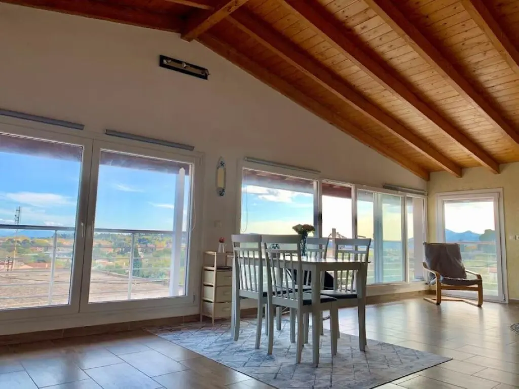 Flat Of 100 M² In Corfu