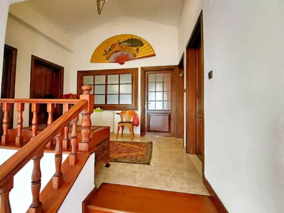 Villa Of 327 M² In Thessaloniki