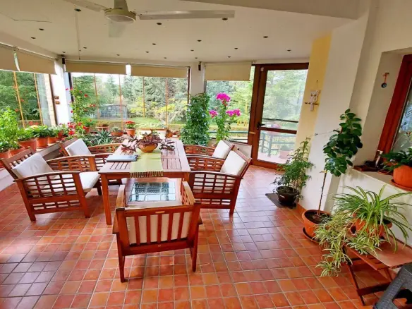 Villa Of 327 M² In Thessaloniki